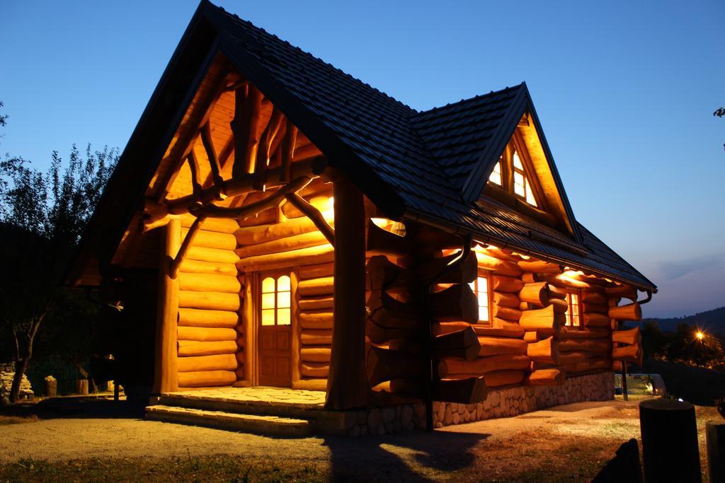 Bear'S Log Villa Selište Drežničko Eksteriør bilde